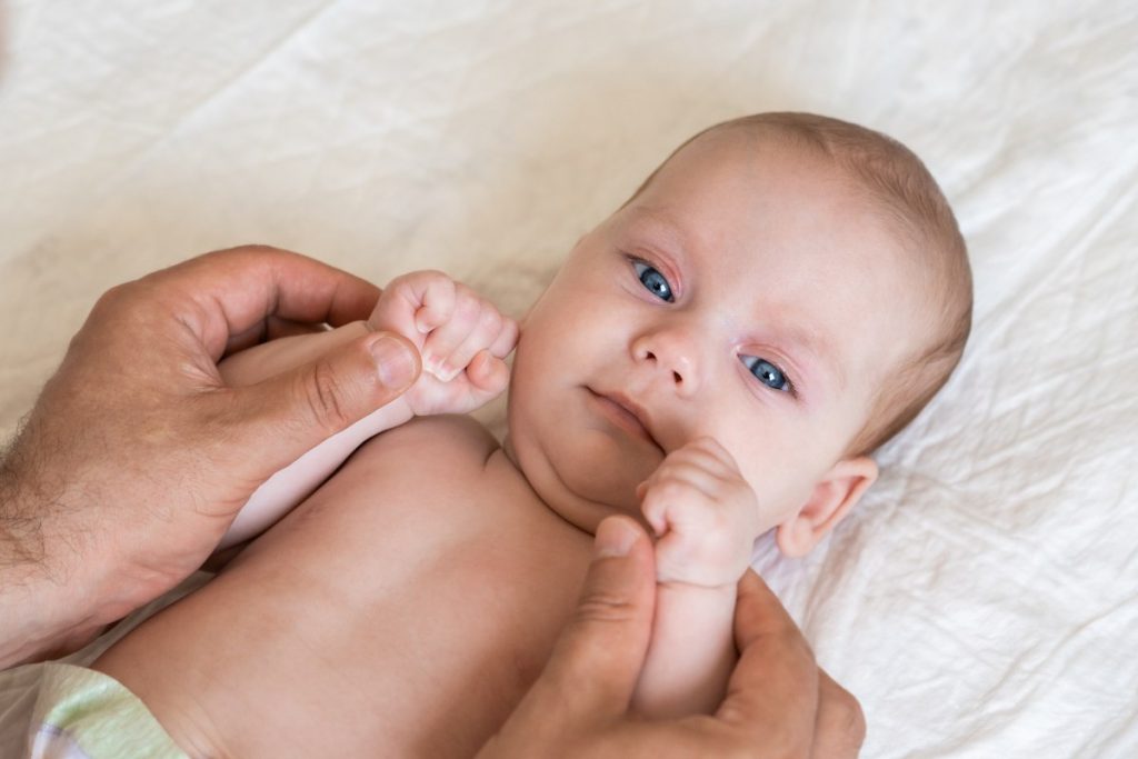 Crecimiento y desarrollo en el bebé recién nacido