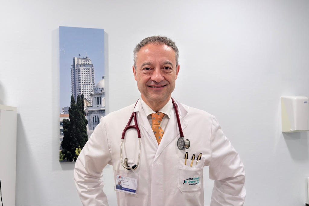 Jesús Porta Etessam, presidente de la SEN y jefe de Servicio de Neurología del Hospital Universitario Fundación Jiménez Díaz