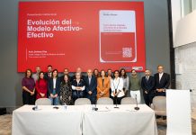 La humanización sanitaria se adapta al envejecimiento, la cronicidad y la digitalización Foto Familia Modelo Afectivo-Efectivo